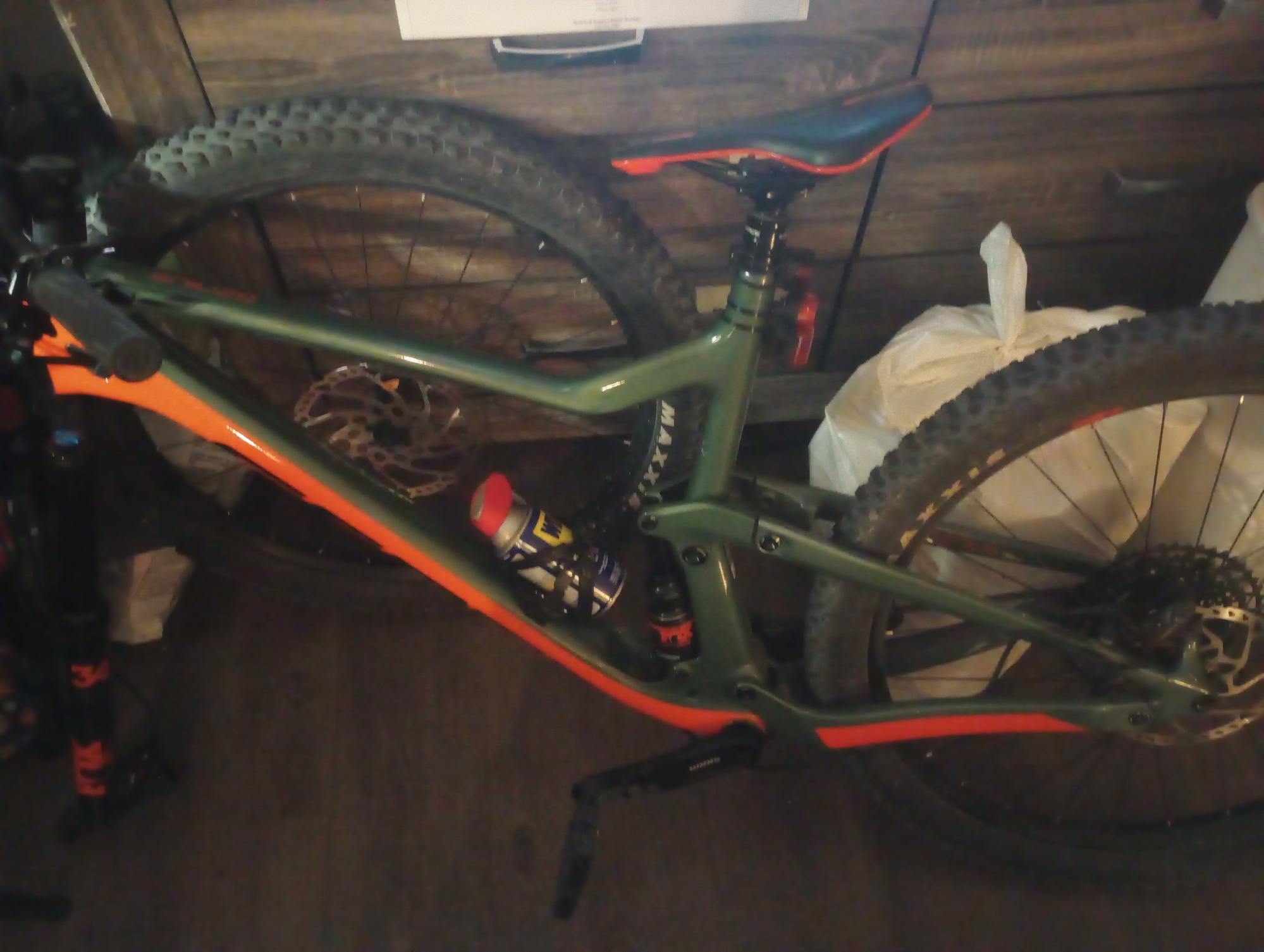 2019 SCOTT Genius Green and Orange