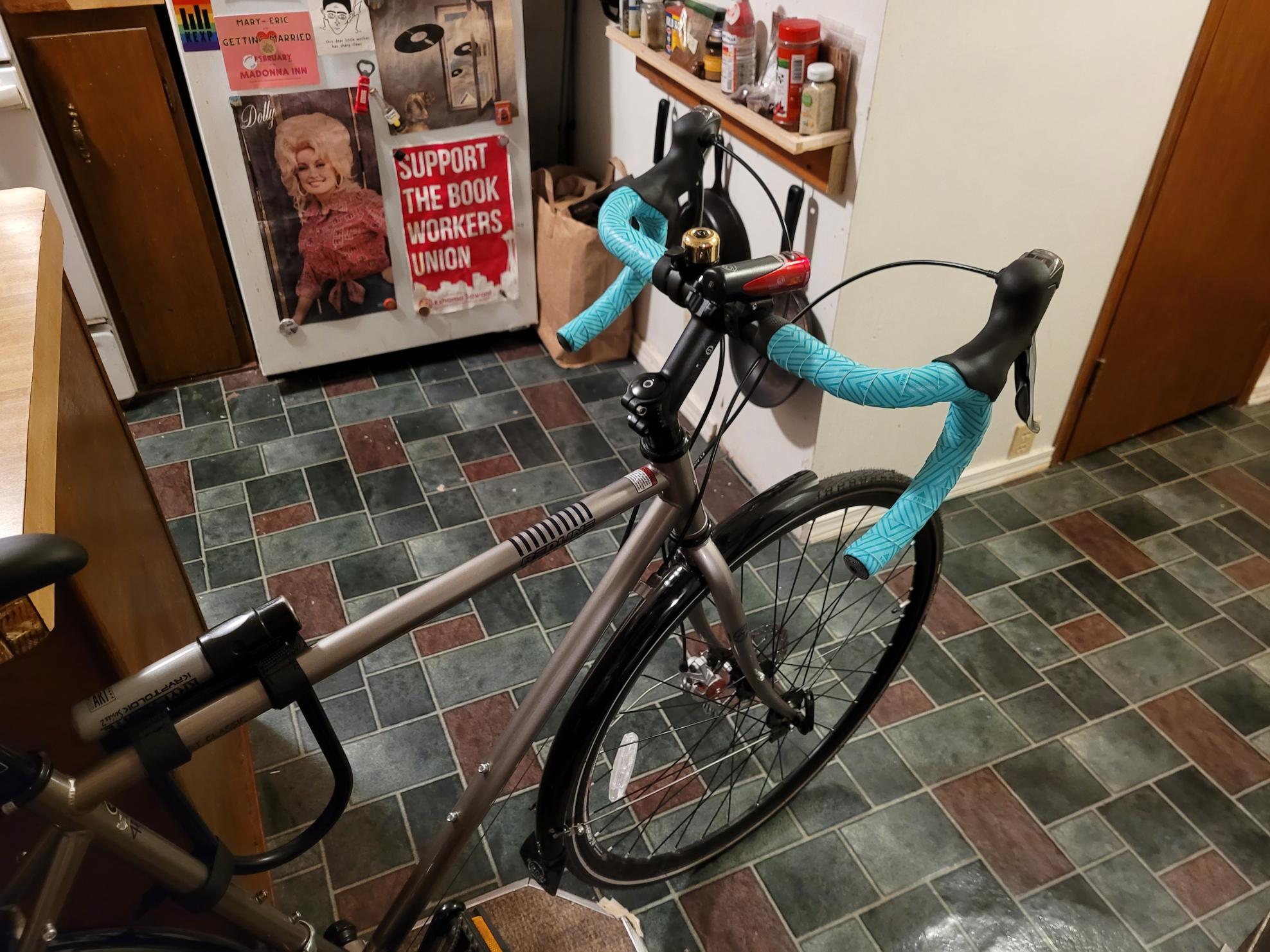 Redline Conquest Silver, gray or bare metal