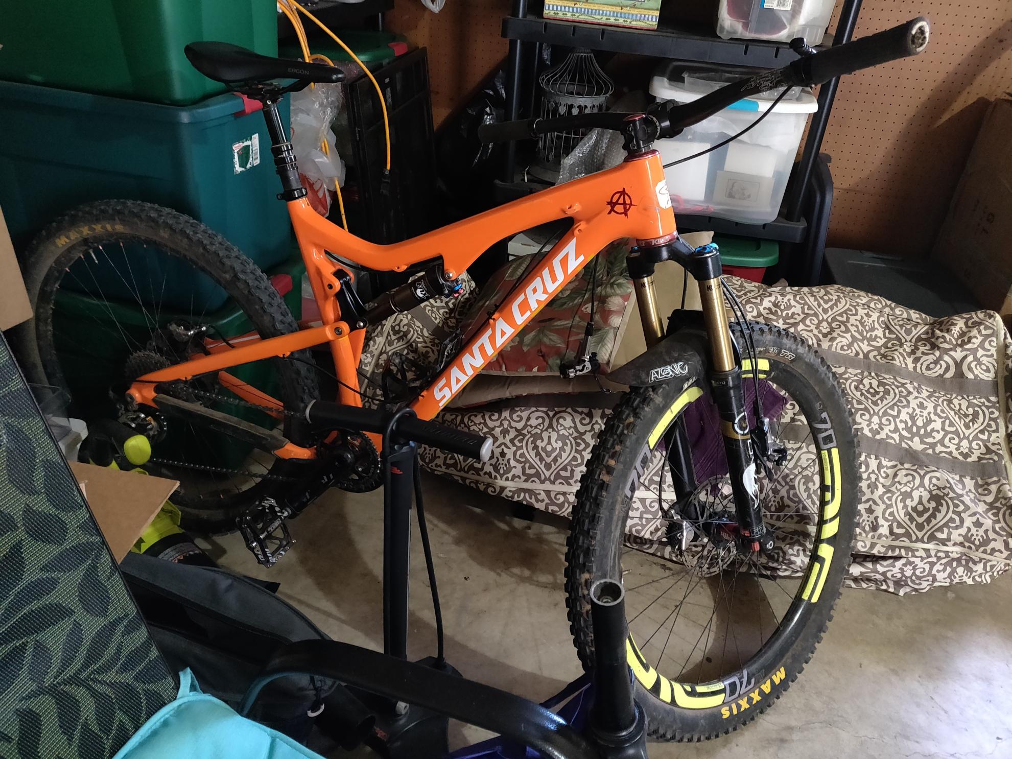 2017 Santa Cruz 5010 c Orange