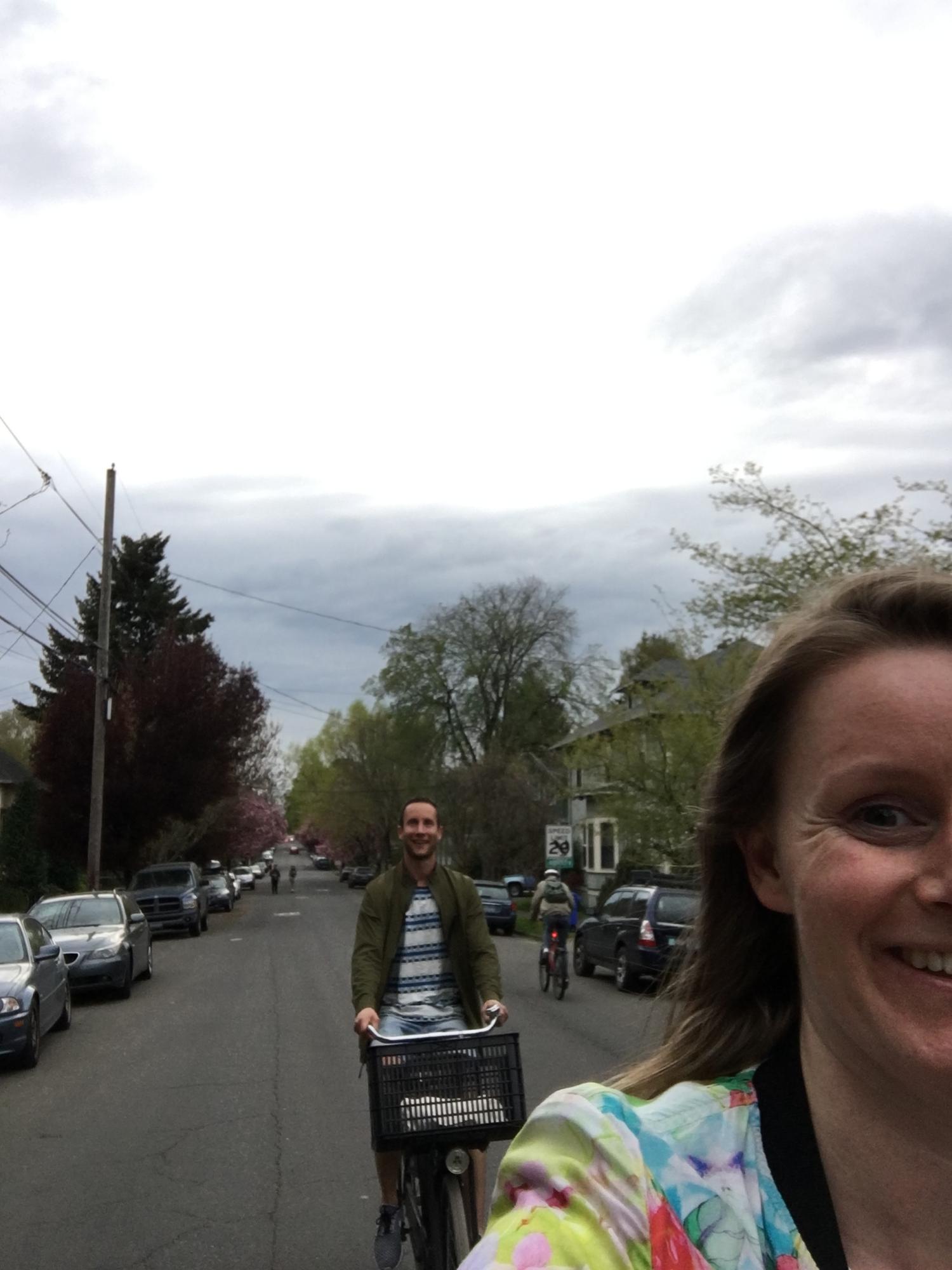 2013 On The Road Dutch bike. Double framed. Crate mounted above front wheel. Black