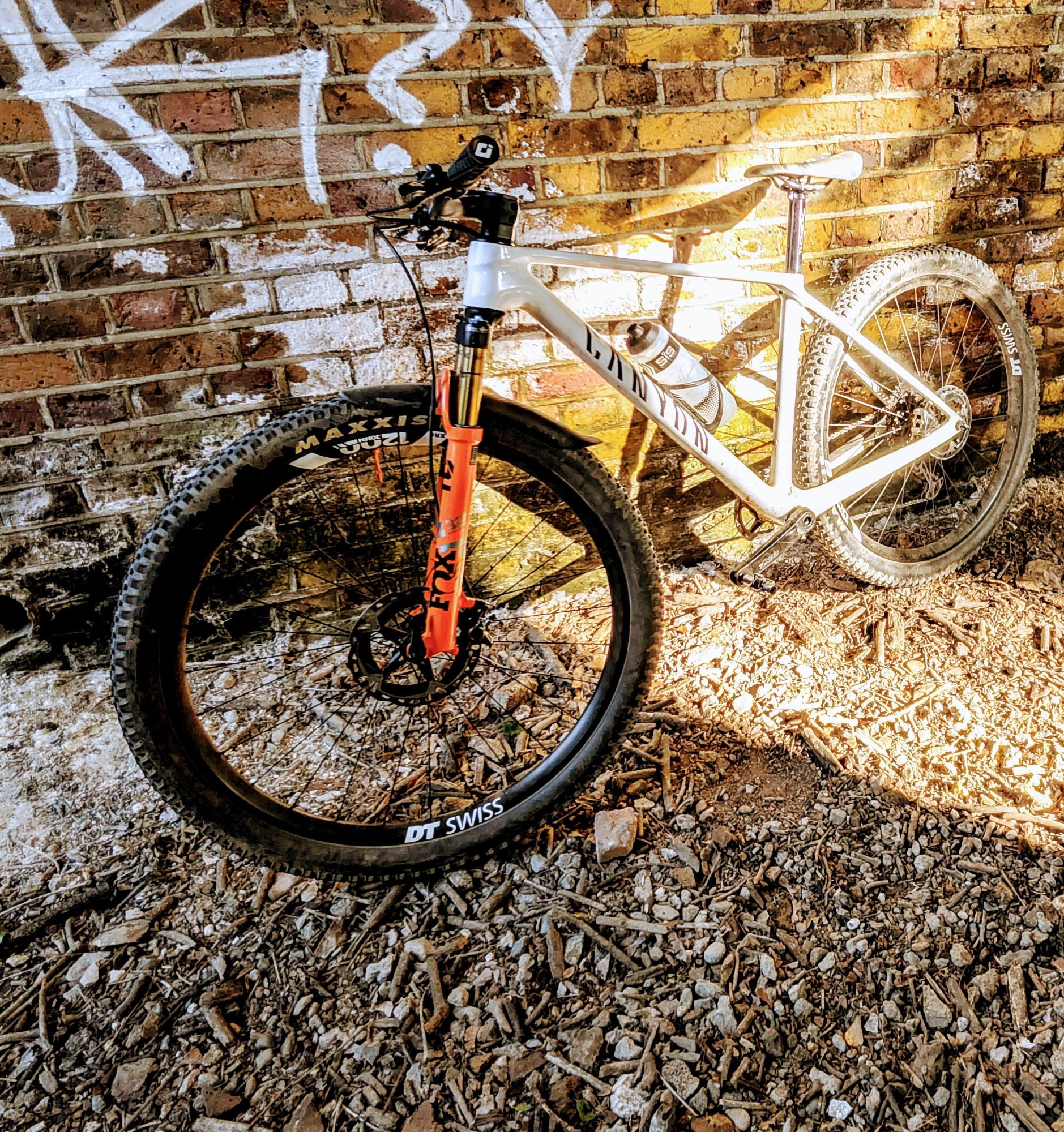 2024 Canyon bicycles Exceed CF SLX White and Orange