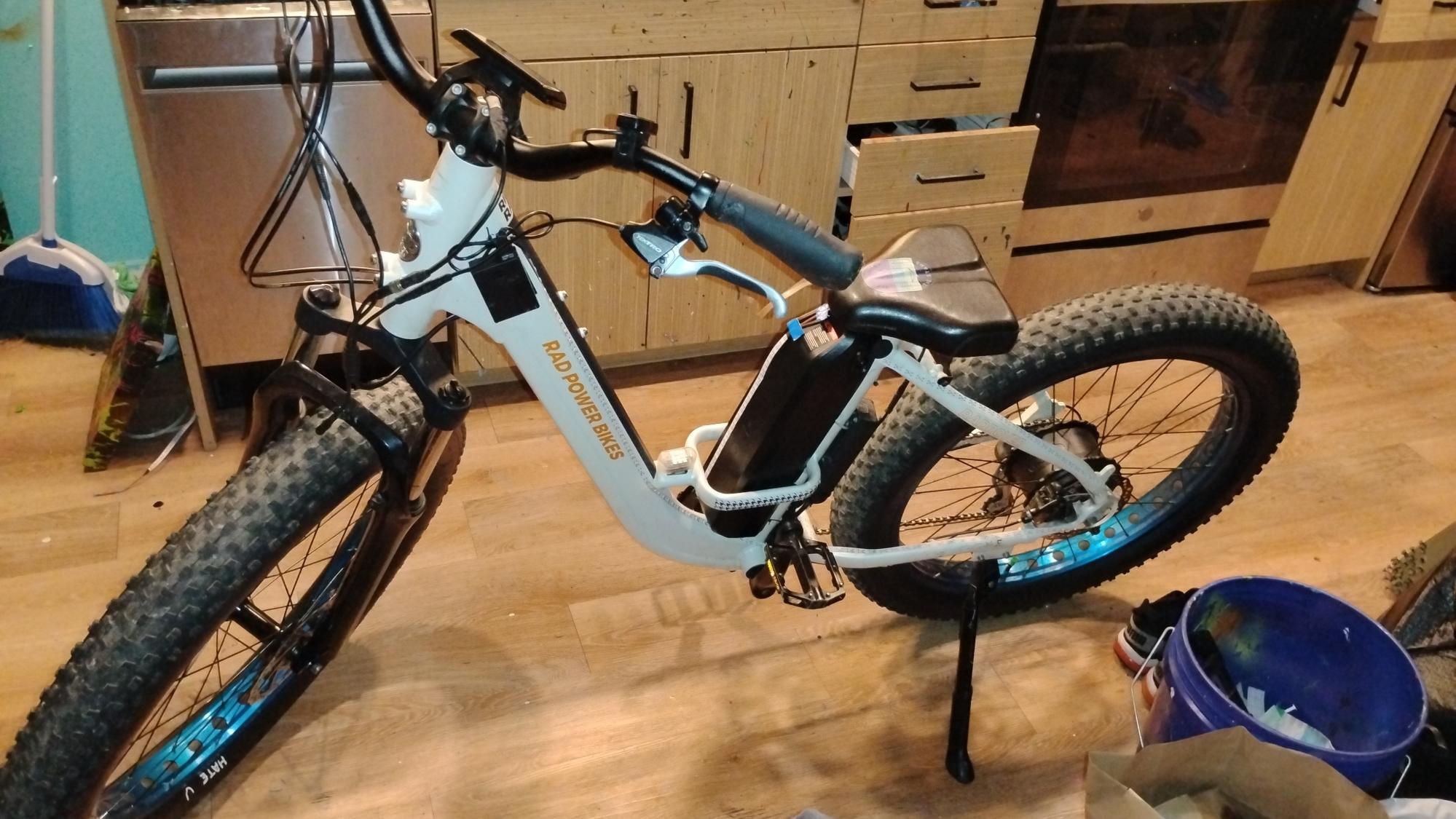 2023 Rad Power Bikes Rover plus 6 White