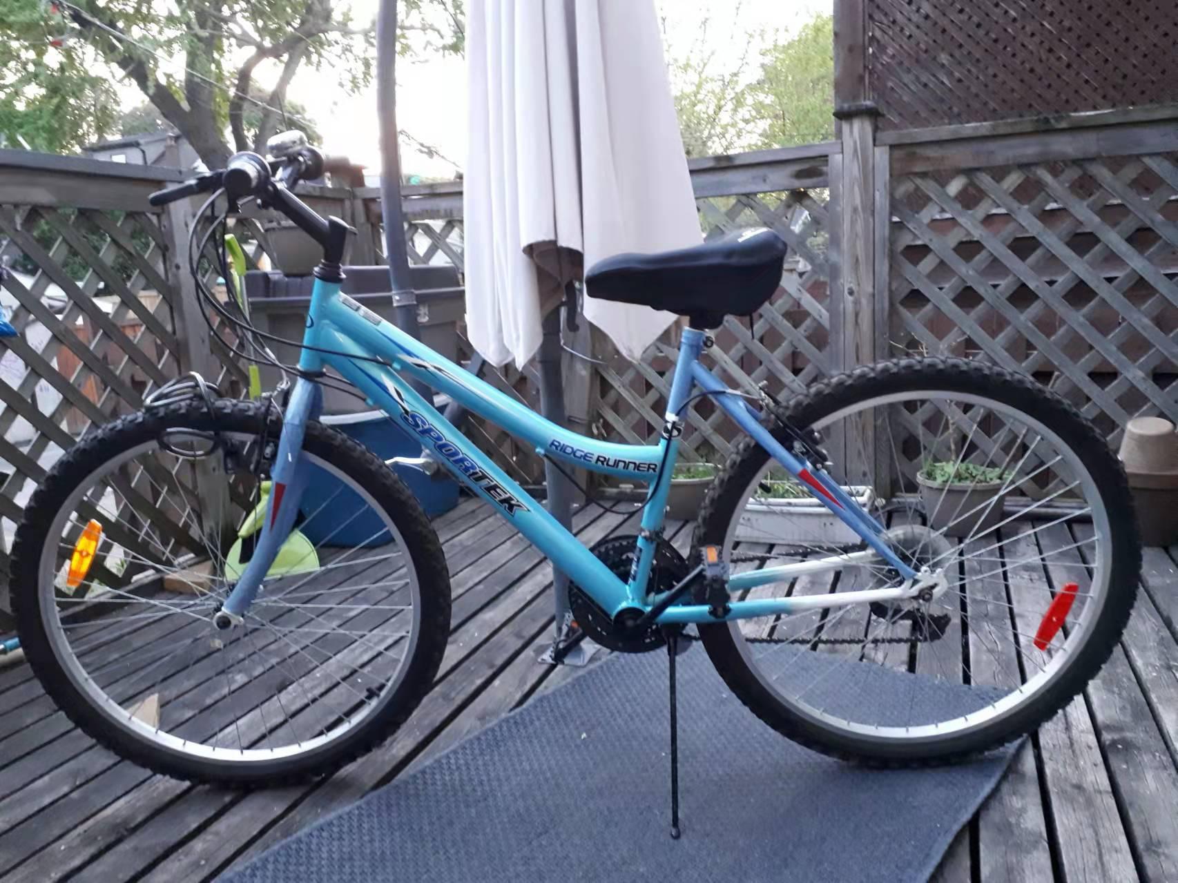 Sportek ridge runner Blue and White