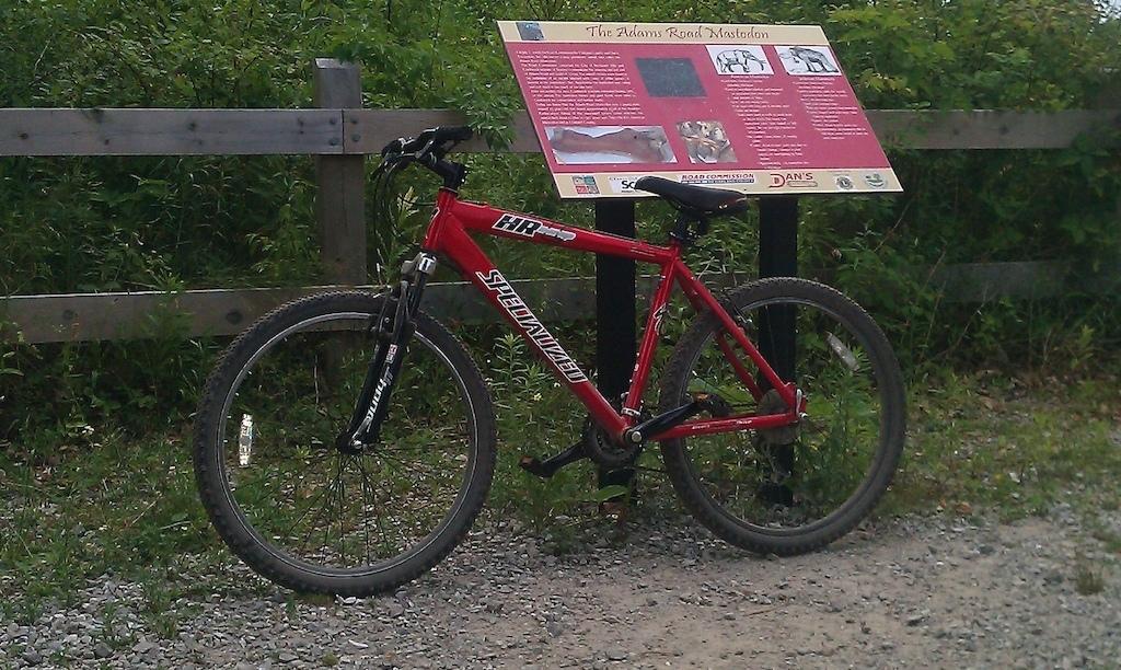 2003 Specialized Hard Rock comp Red