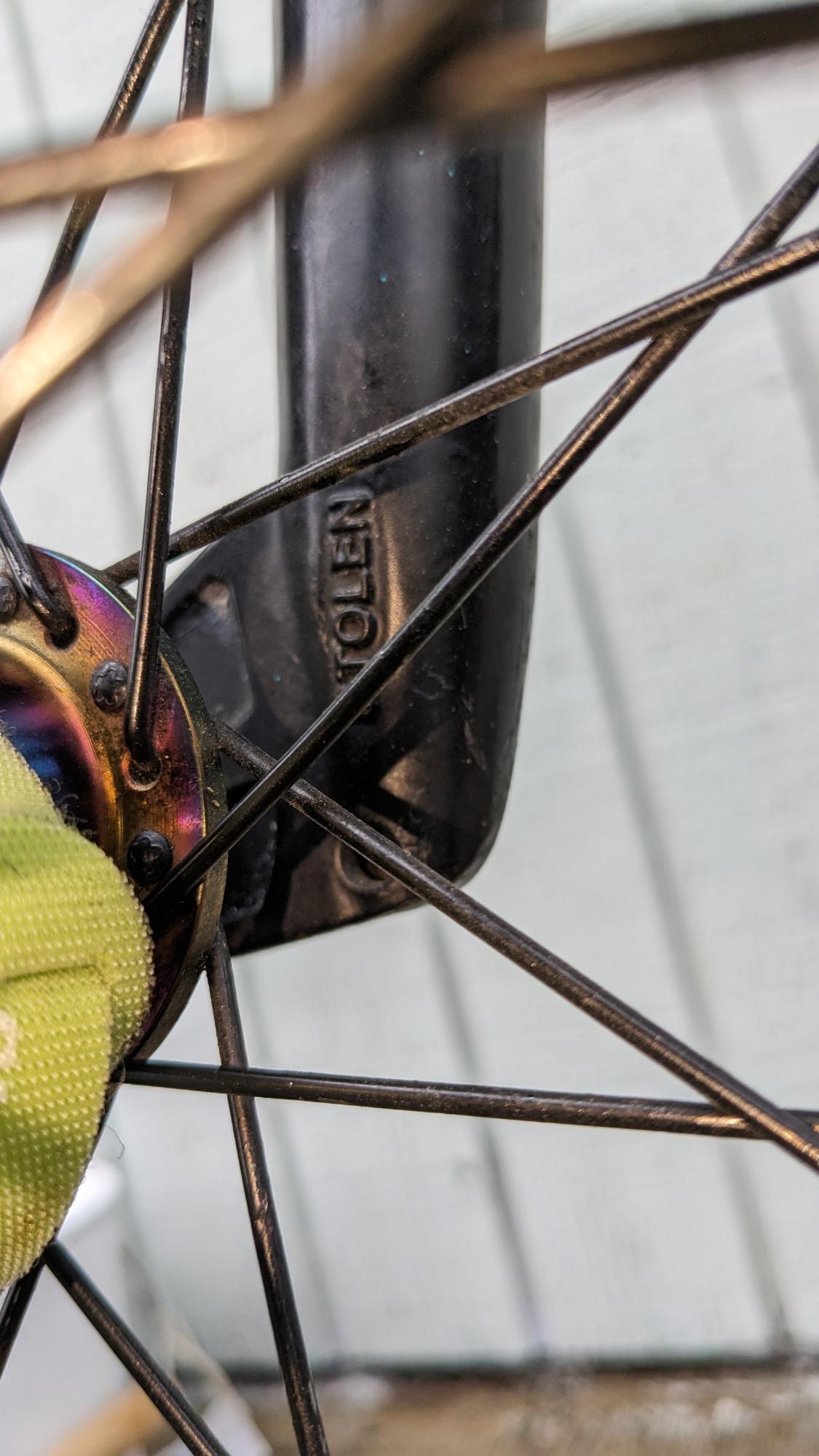 2014 Colony Premise Black