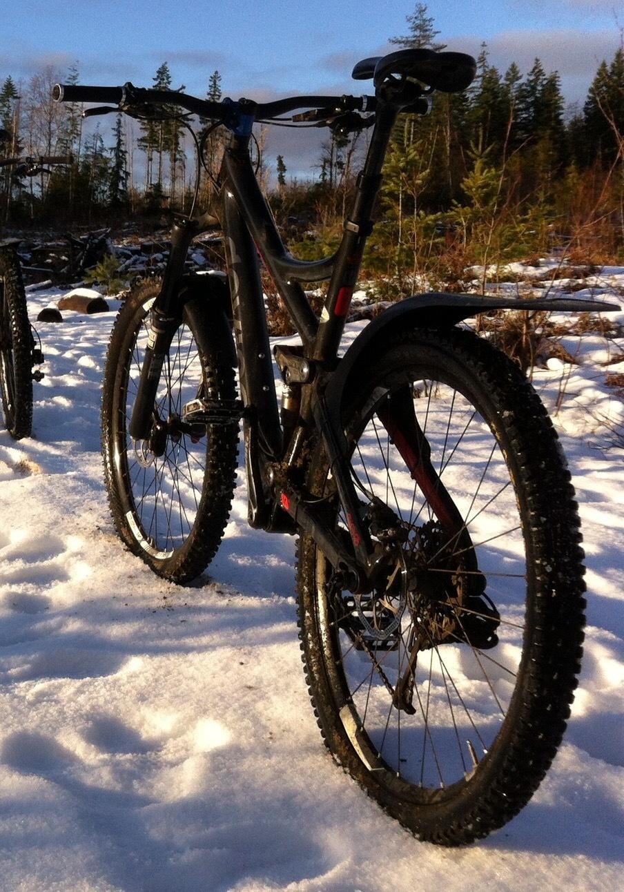 2014 Devinci Troy Carbon XP Black