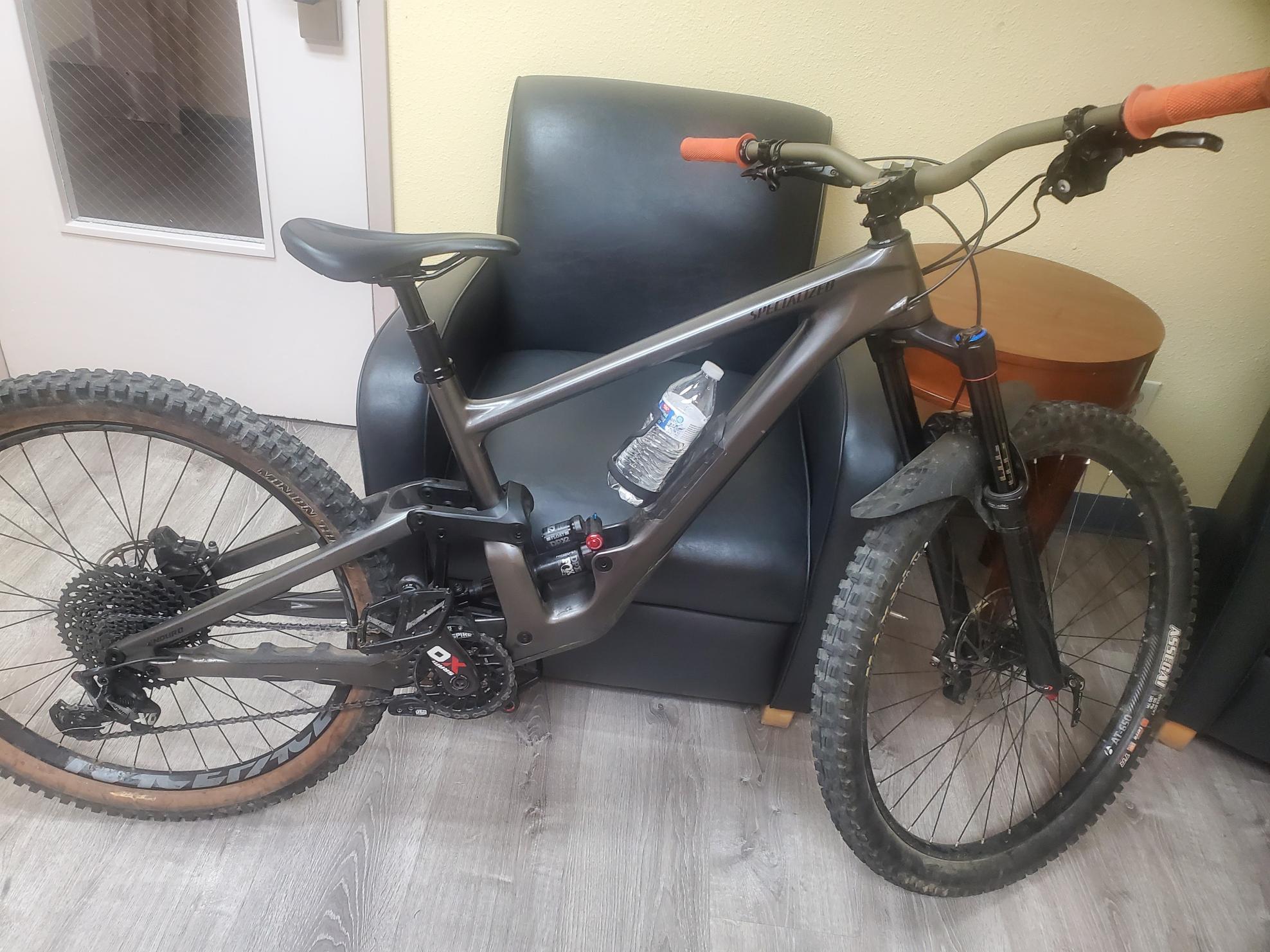 2020 Specialized Full suspension Black