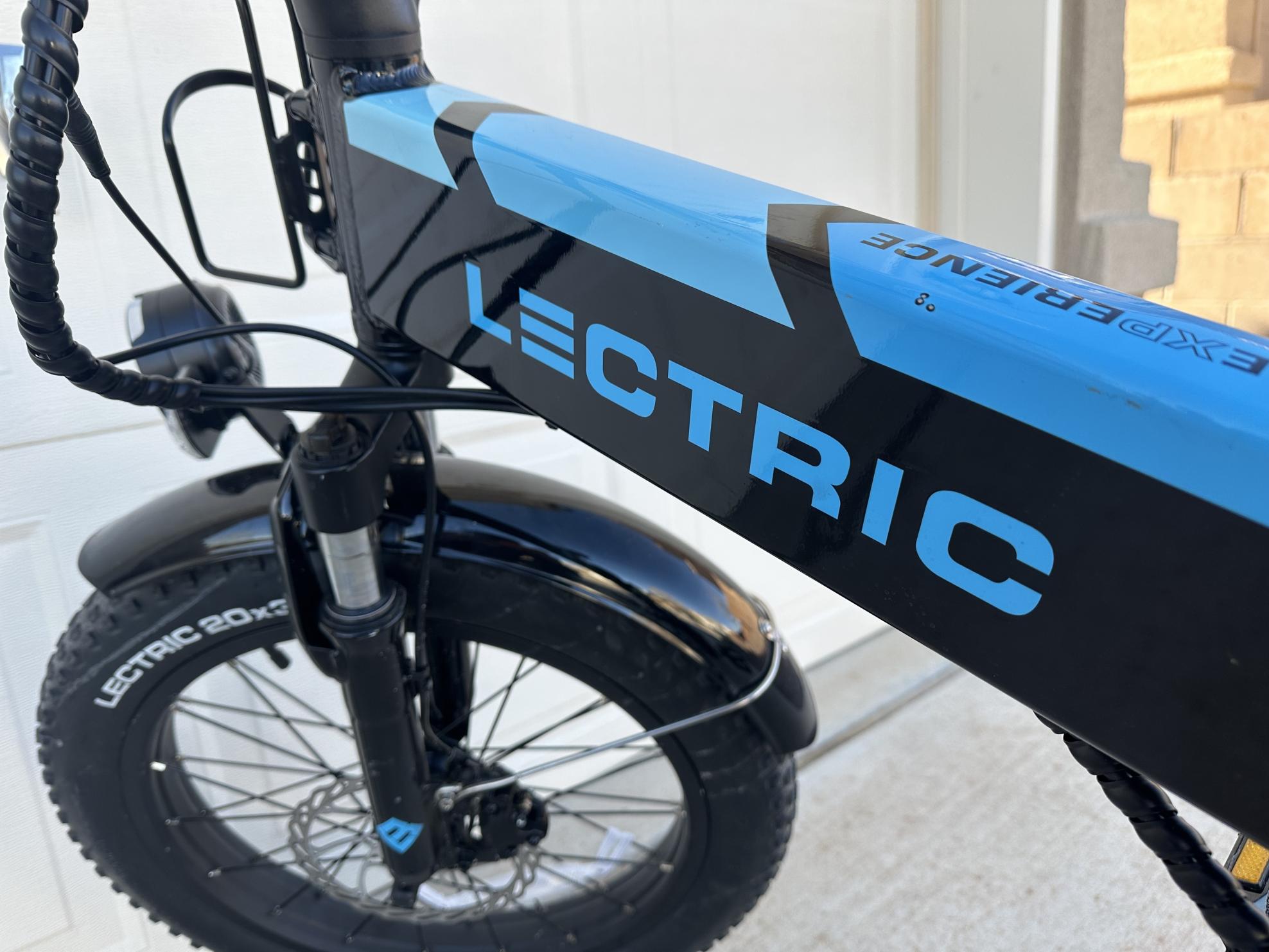 2023 Lectric eBikes Black and Blue