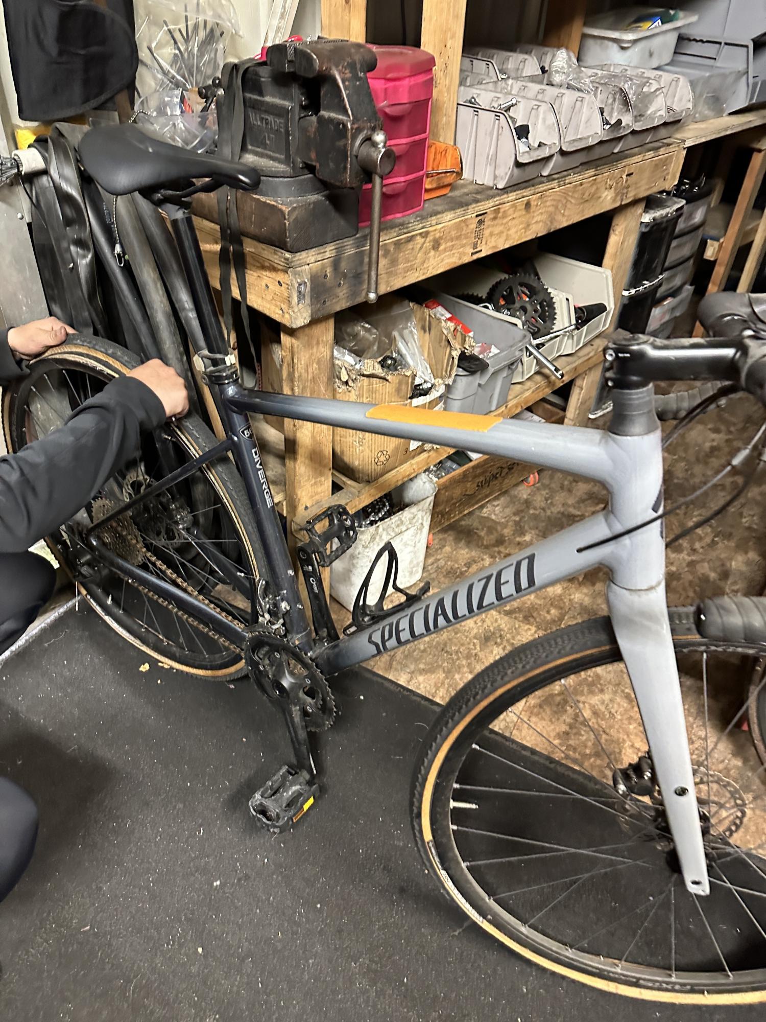 2020 Specialized Diverge elite Silver, gray or bare metal