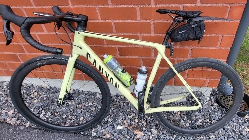 2022 Canyon bicycles Endurace CF SL 7 eTap Yellow or Gold