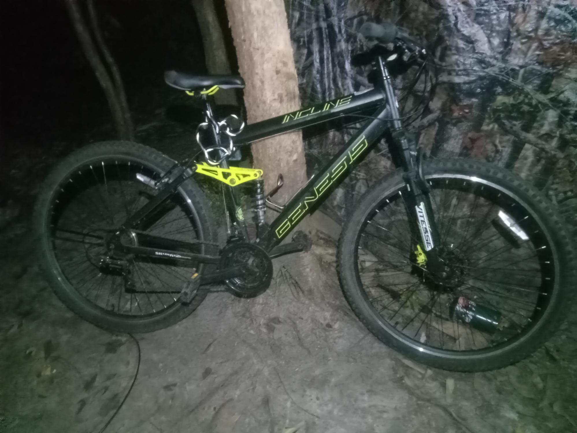 2023 Kent GS 72950 Black and Yellow or Gold