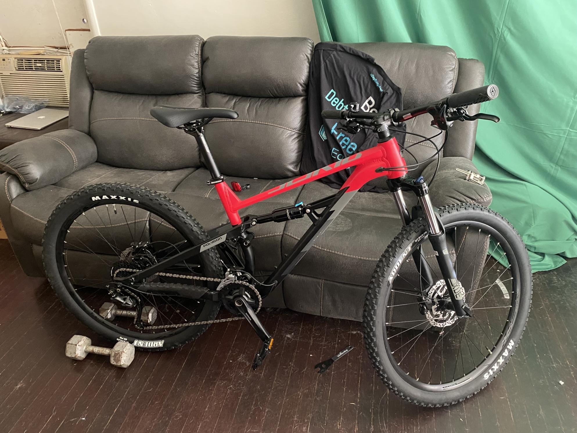 2022 Polygon Siskiu Red