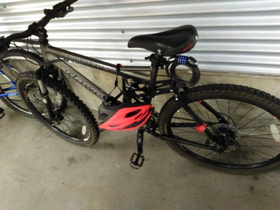 Dawes Cycles Roundhouse 2500 Black