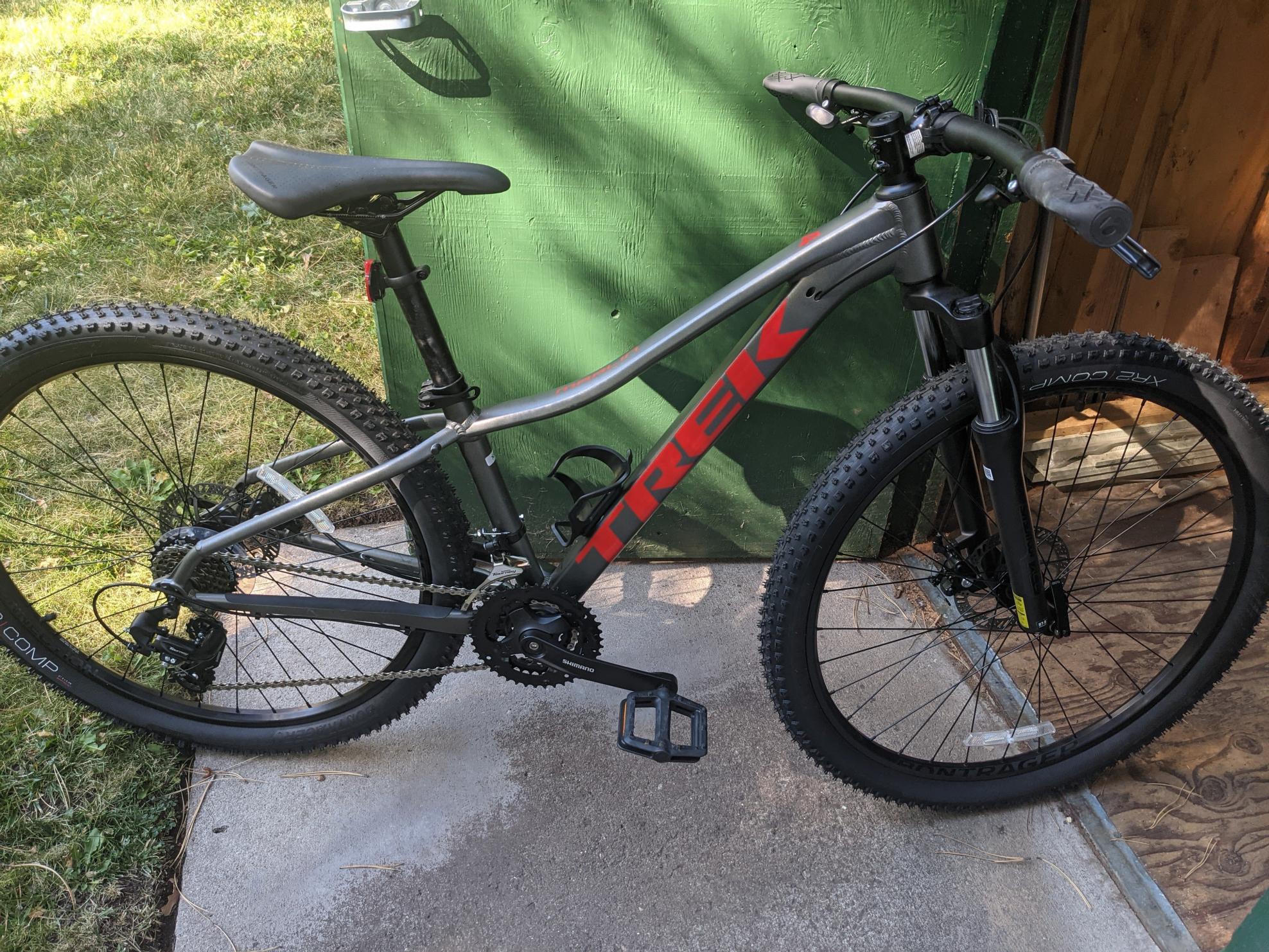 2019 Trek Marlin 4 Silver, gray or bare metal