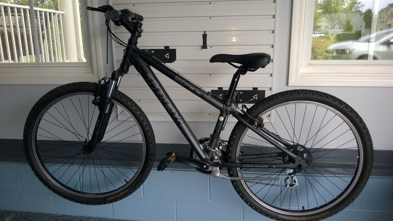 Trek 3700 Black