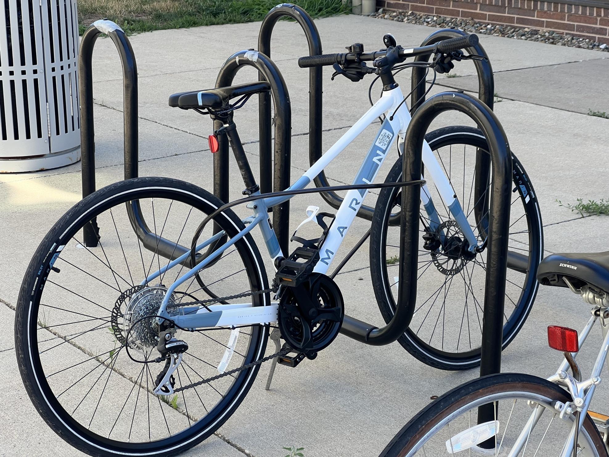 2022 Marin Bikes Terra Linda 2 Blue and White