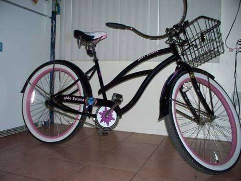 2009 Kustom Kuiser Glide Deluxe  Black