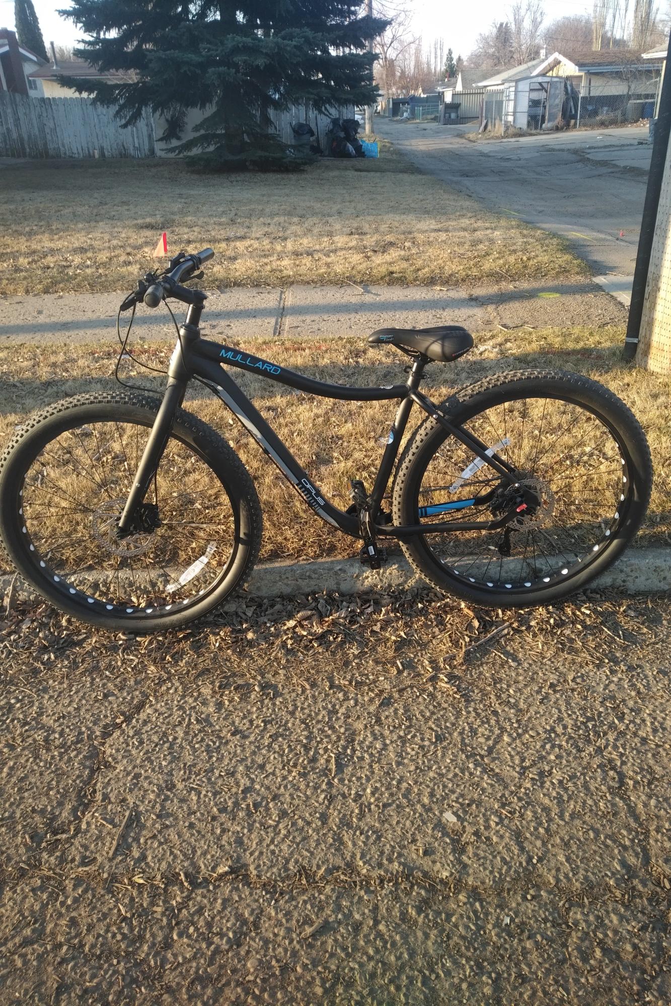 2018 Opus MULLARD 29+ Black and Blue