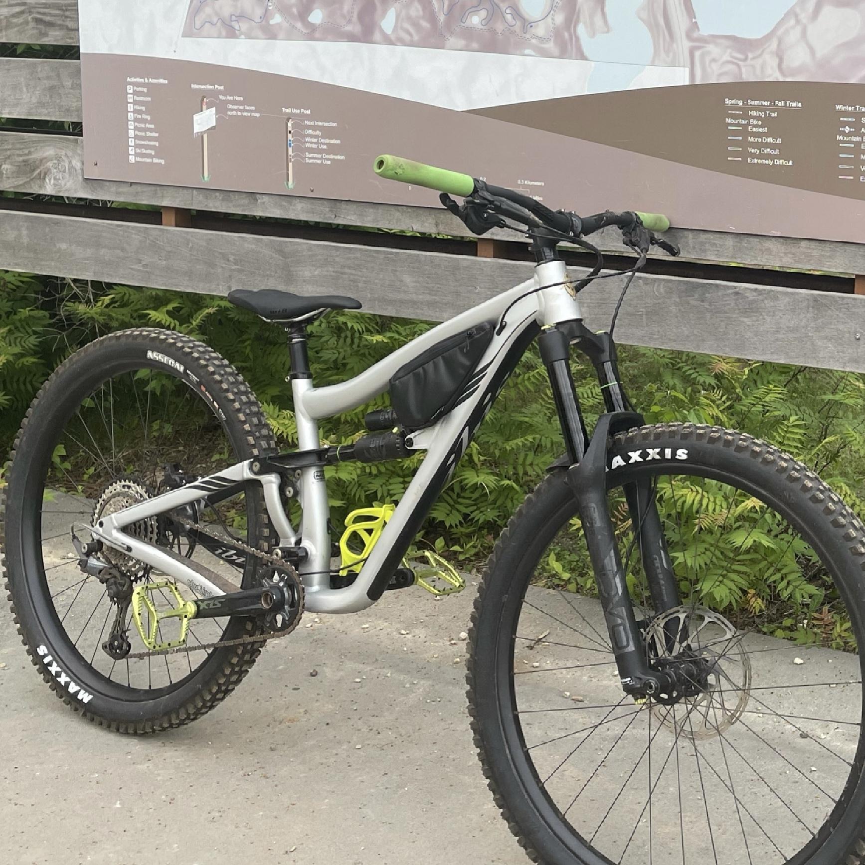 2021 Ibis Ripmo AF Silver, gray or bare metal