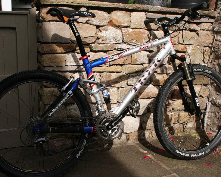 2001 Trek Fuel 100  Black