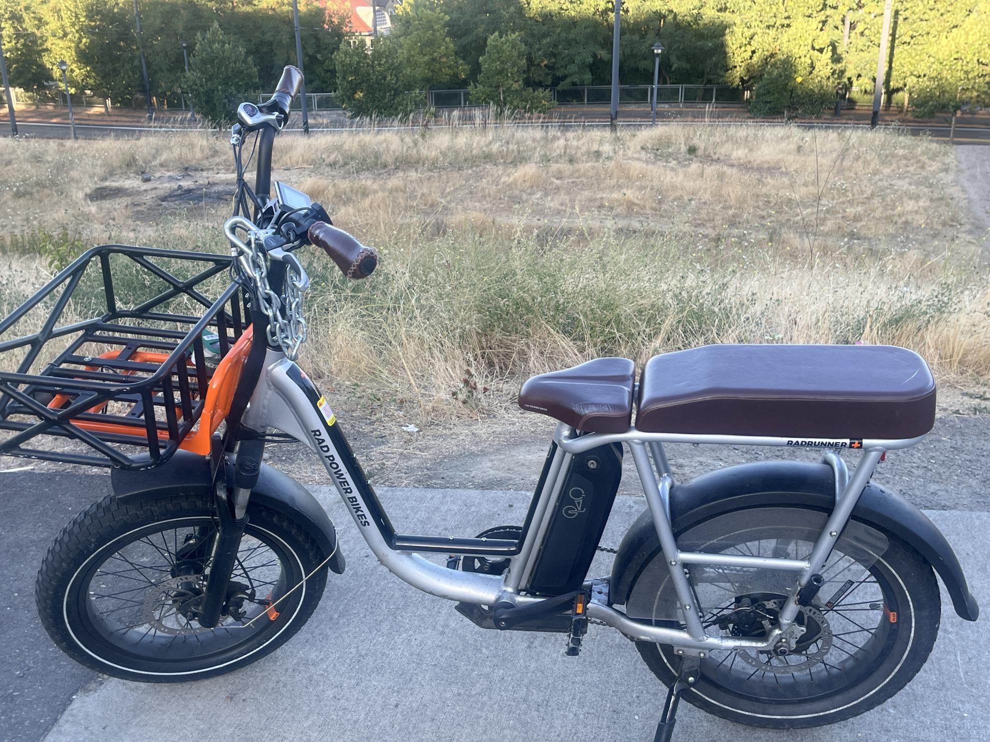 2023 Rad Power Bikes Sidekick Silver, gray or bare metal