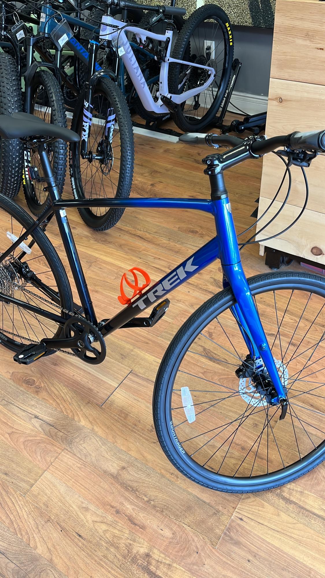 2022 Trek Fx 3 disc Blue