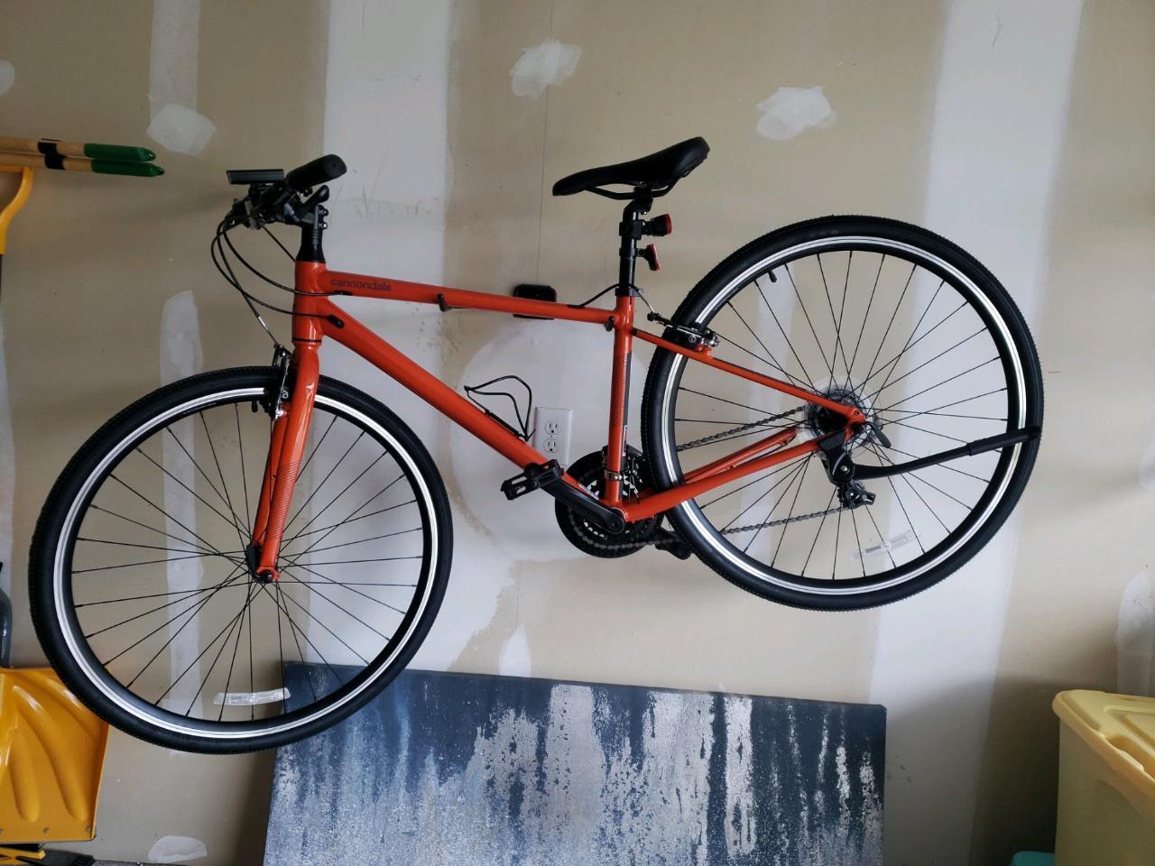 2021 Cannondale 700 M Quick 6 Orange