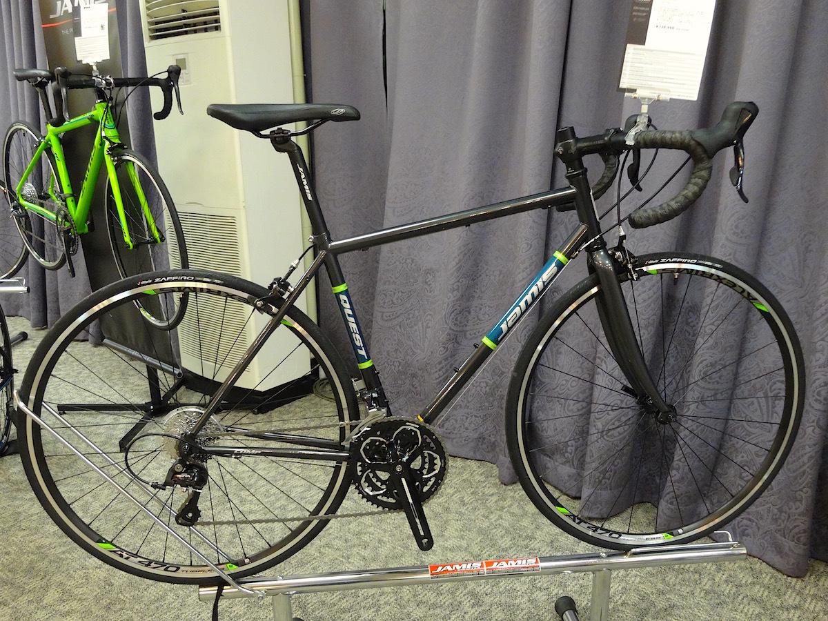 2016 Jamis Quest Green