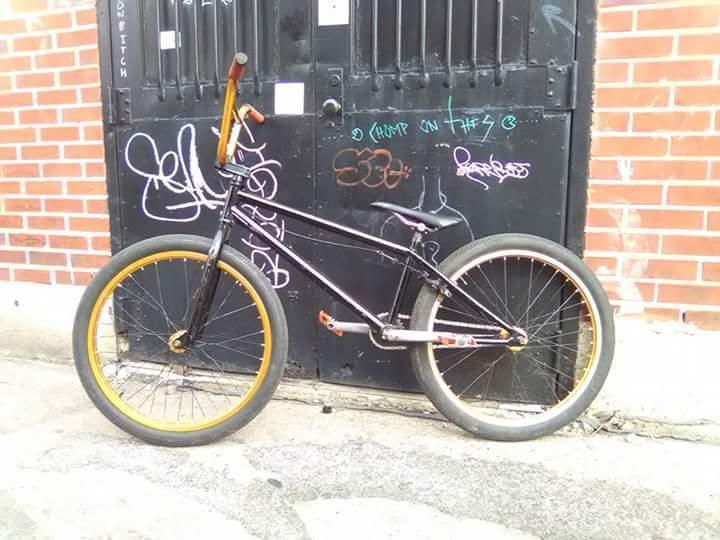 2016 DK Bikes cygnus 24in Black, Yellow or Gold, and Orange