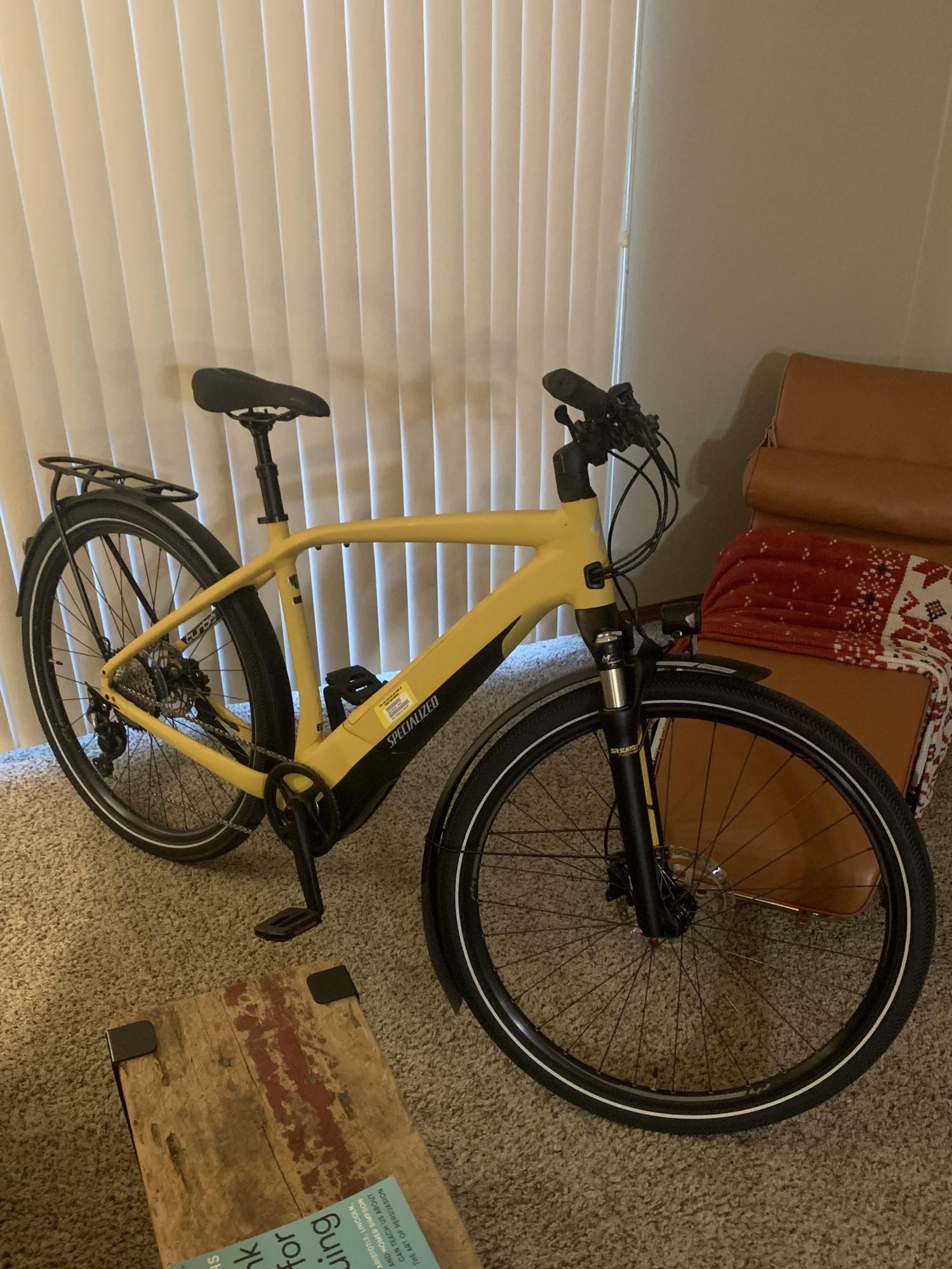 2020 Specialized Turbo Vado Yellow or Gold