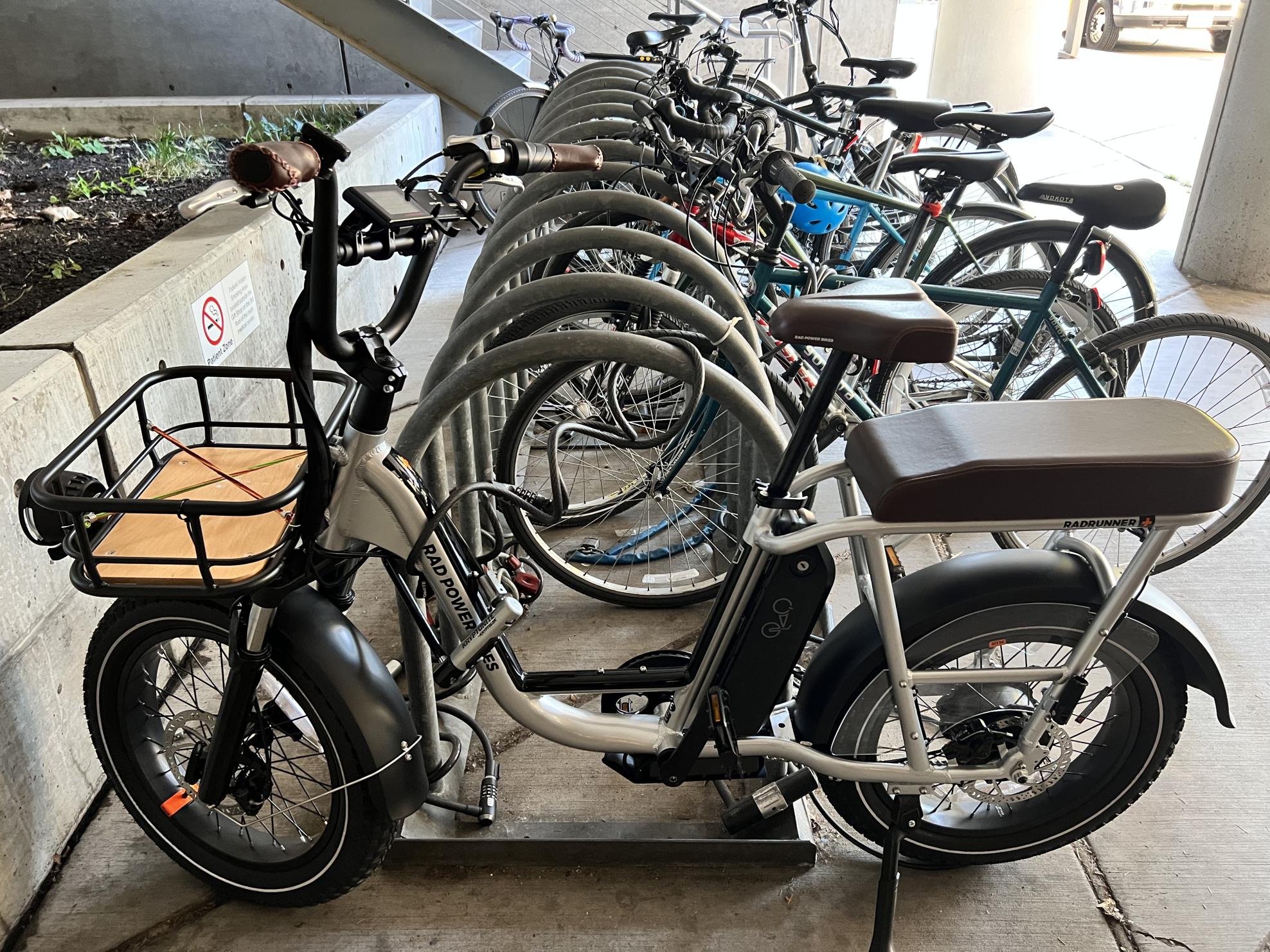 2022 Rad Power Bikes Rad Runner plus Silver, gray or bare metal