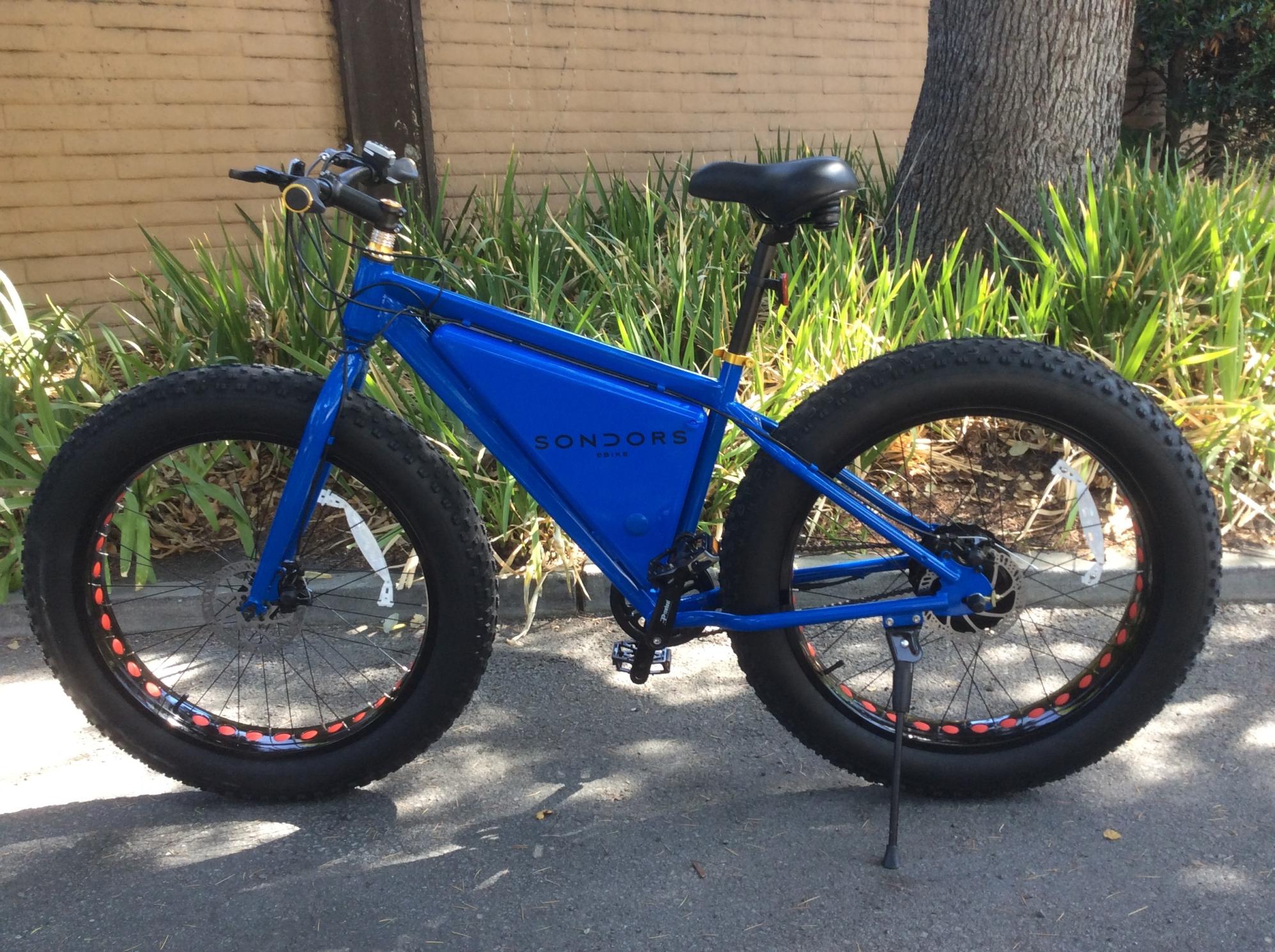2015 Sondors Blue