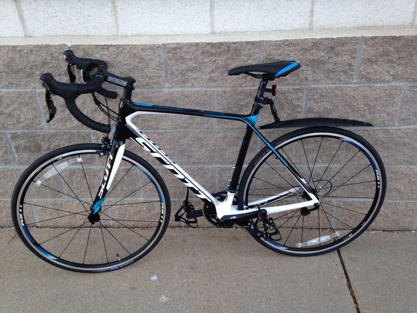 2015 SCOTT Solis Black, White, and Blue