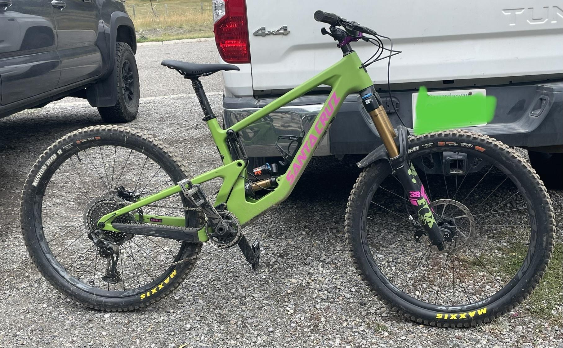 2022 Santa Cruz Namad Green