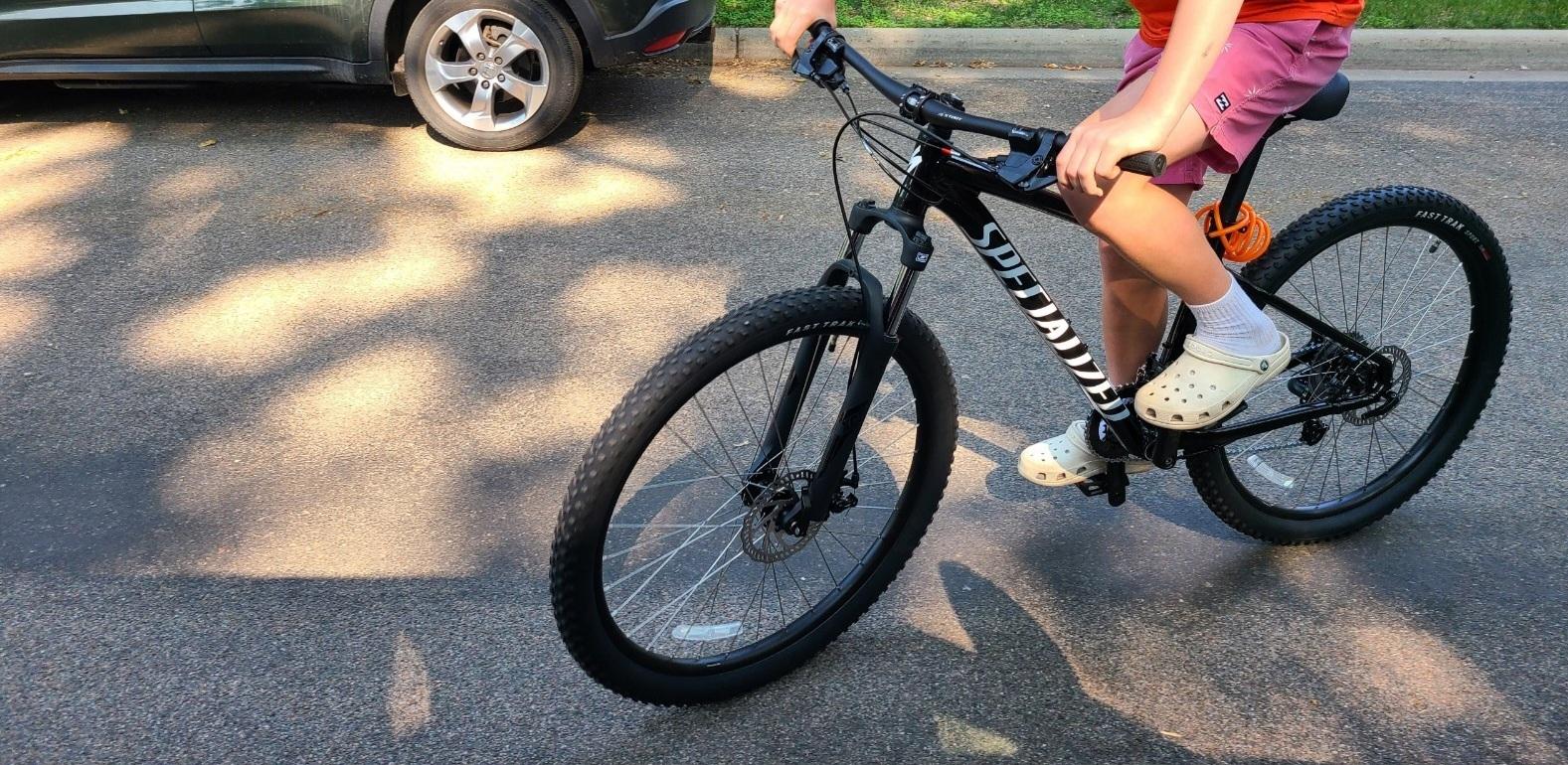 2022 Specialized 22 SP ROCKH BASE 27.5 M BLK EK5A23317... Black