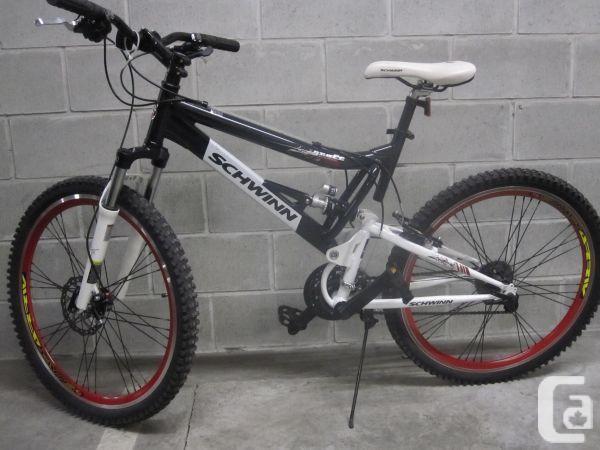 Schwinn Mountain Black and White