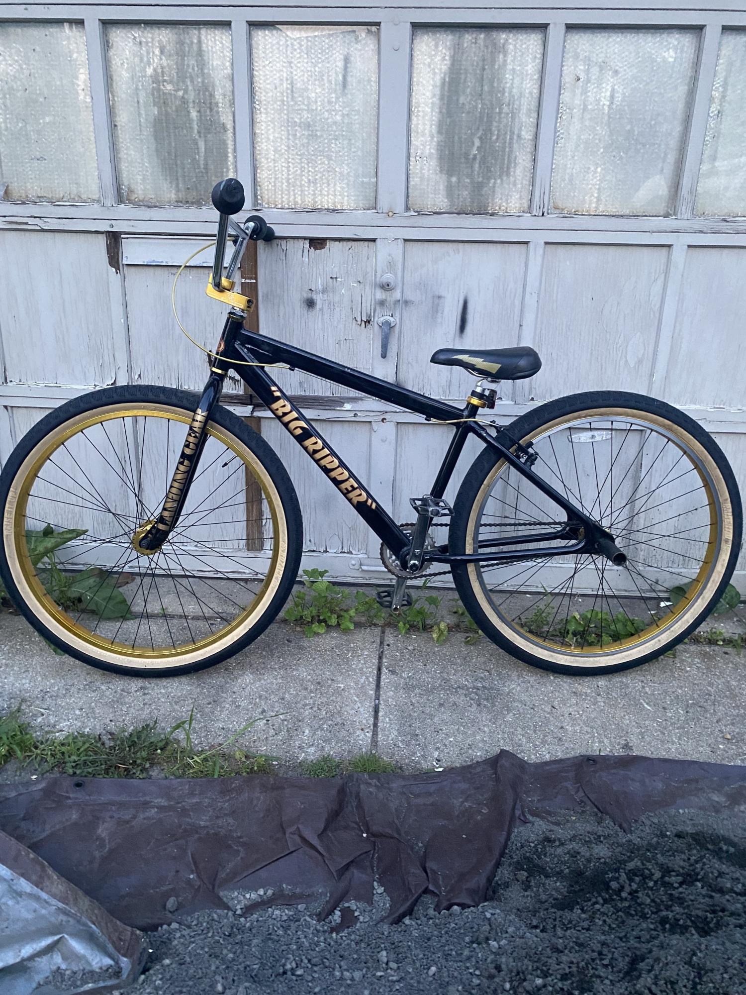2021 SE Bikes Black and Yellow or Gold
