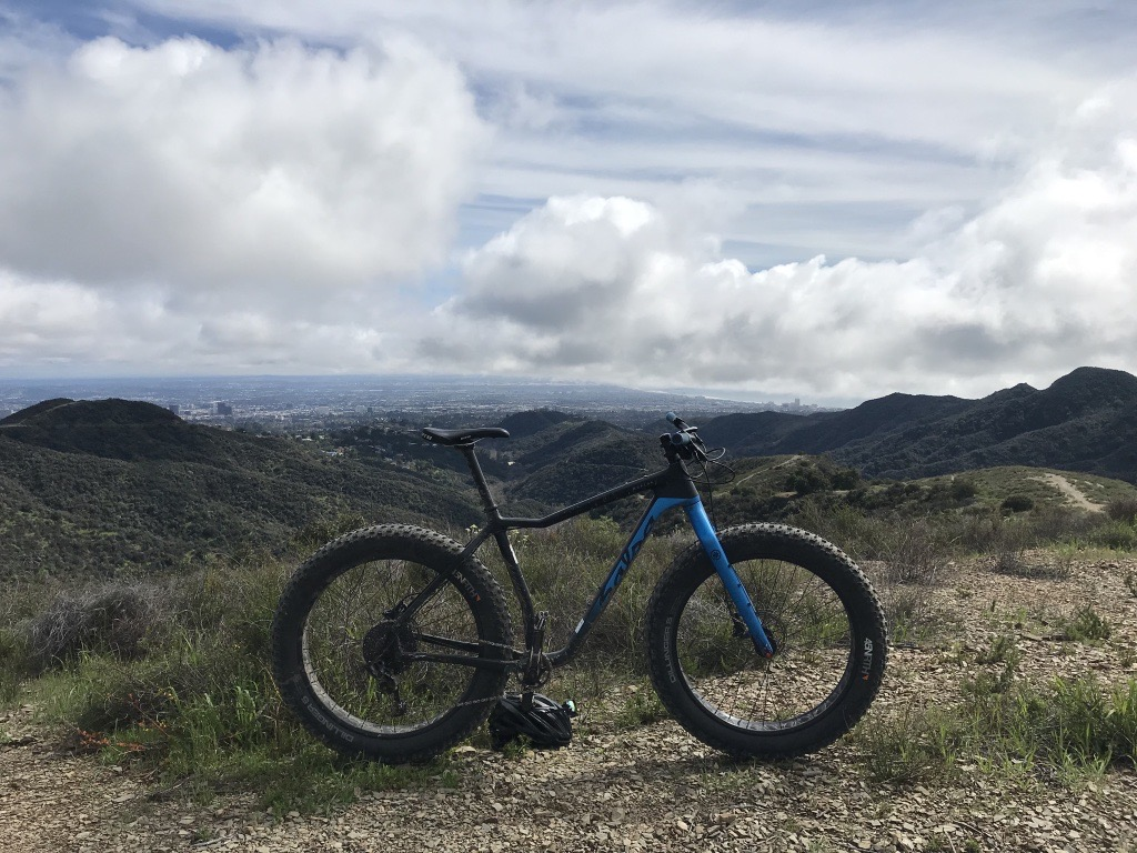 2017 Salsa Mukluk Black and Blue