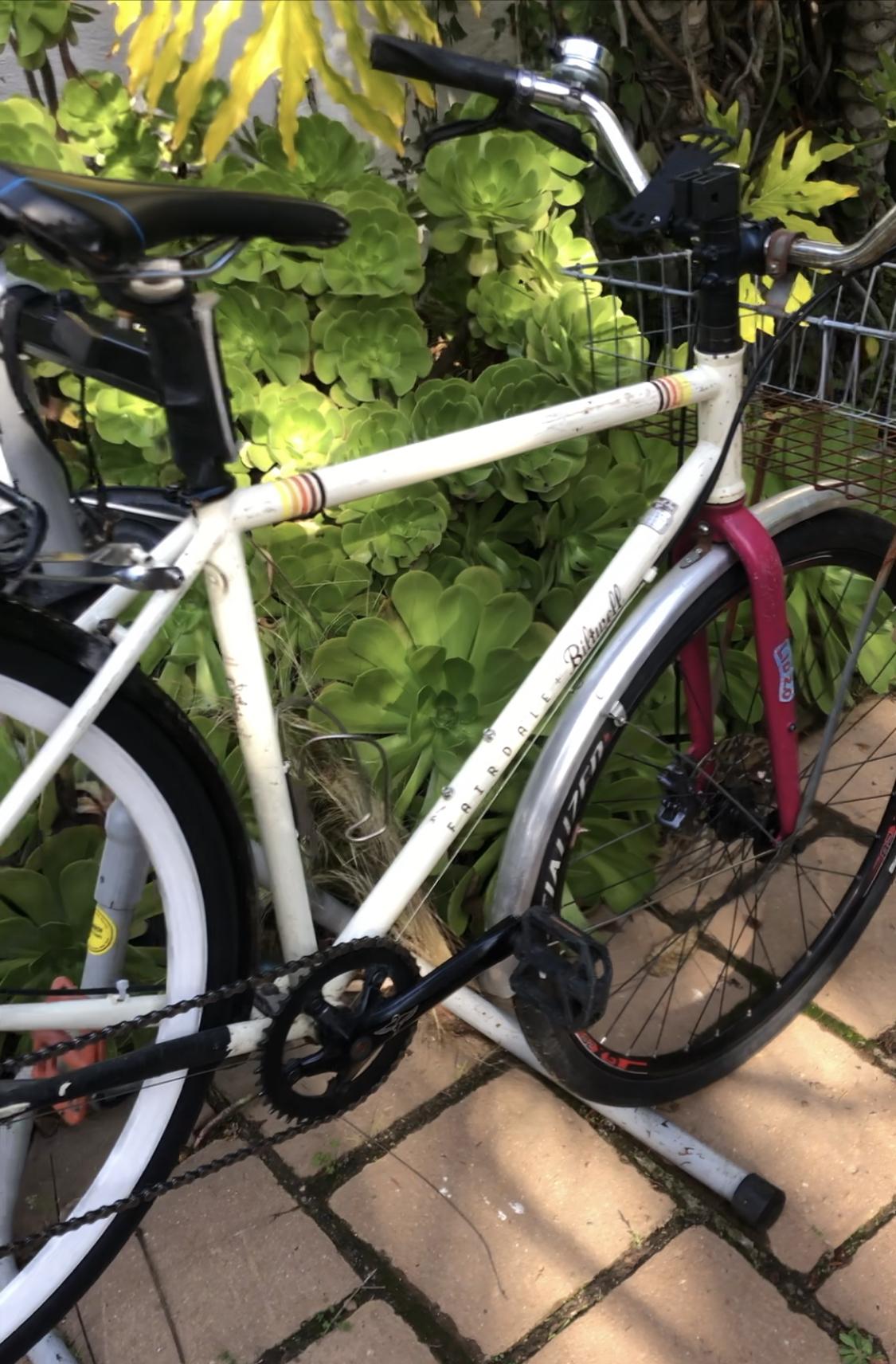 2017 Fairdale Weekender Archer (Fairdale + Biltwell) White