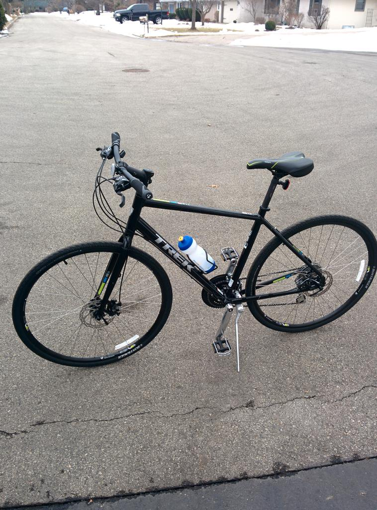 Trek 7.2 FX Disc Black