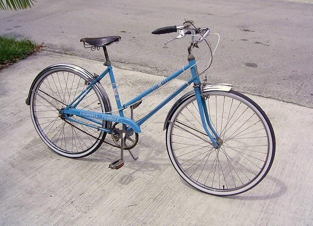 1970 Columbia tourist  Black