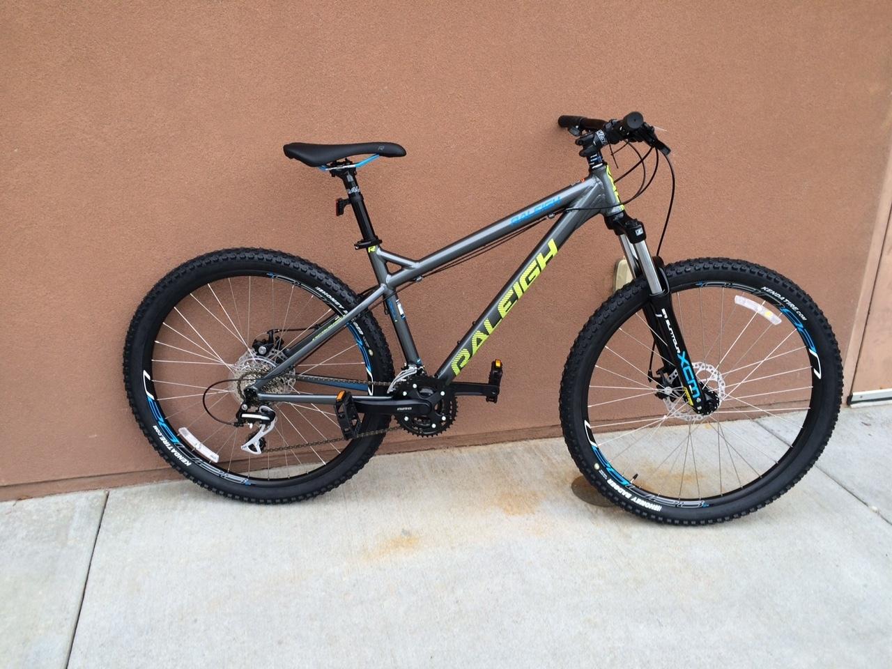 2015 Raleigh Tokul 1 Silver or Gray