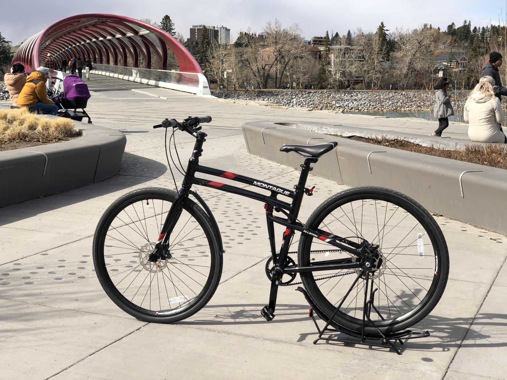 2021 Montague Allston Black