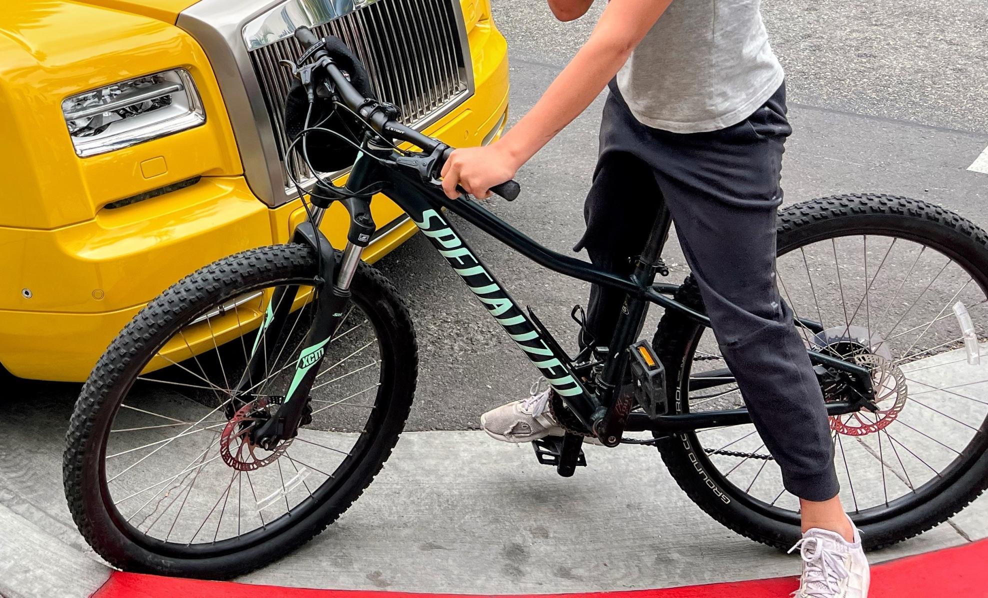 2021 Specialized Green