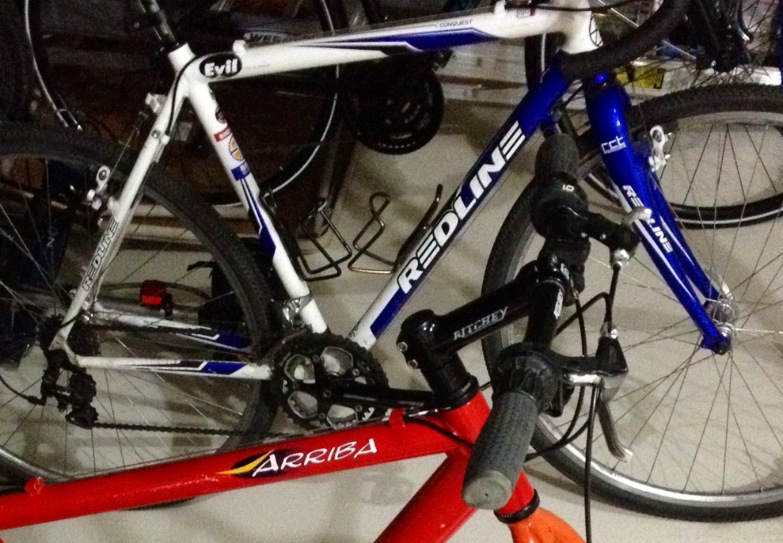 2011 Redline Conquest White