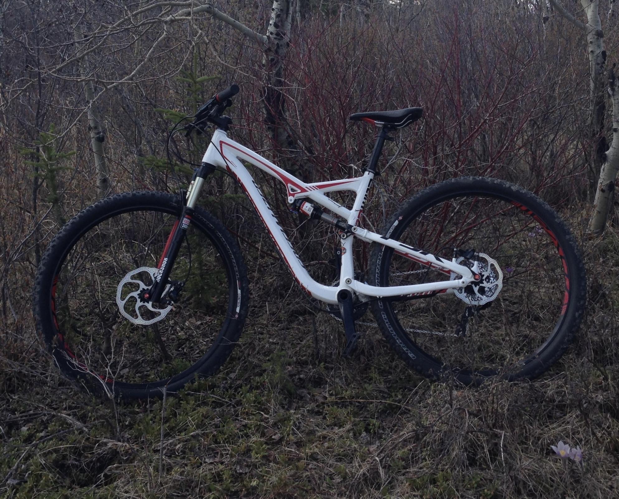 2014 Specialized Camber Comp 29 White