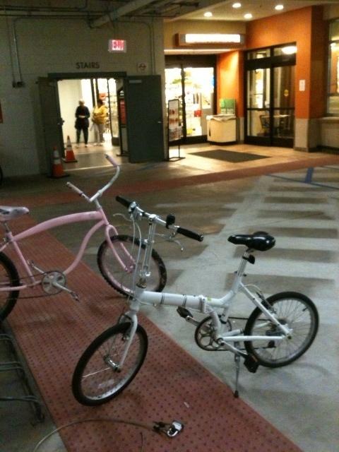 2011 Giant Expressway 2  Black