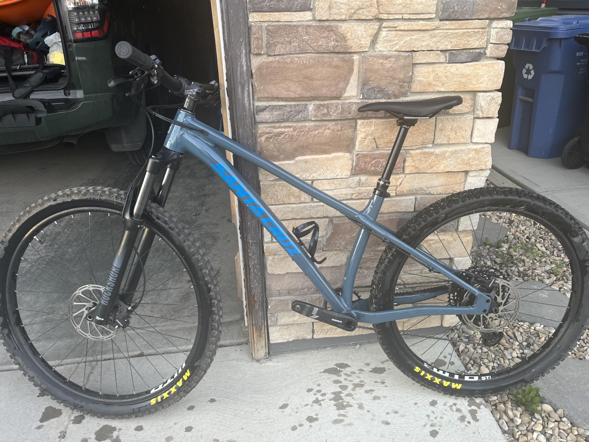 2022 Santa Cruz CHAMELEON Blue