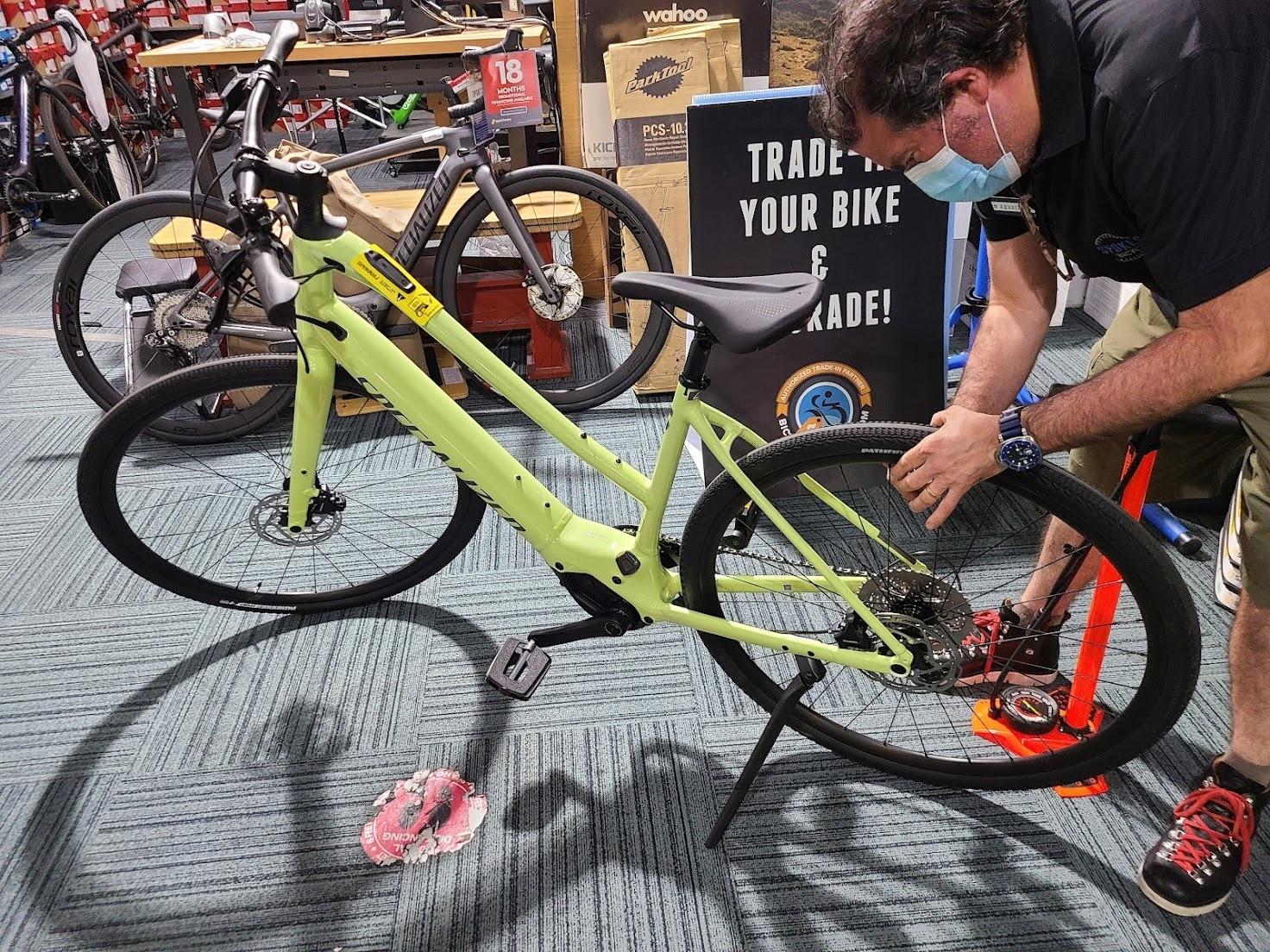 2021 Specialized Vado SL 4.0 Green