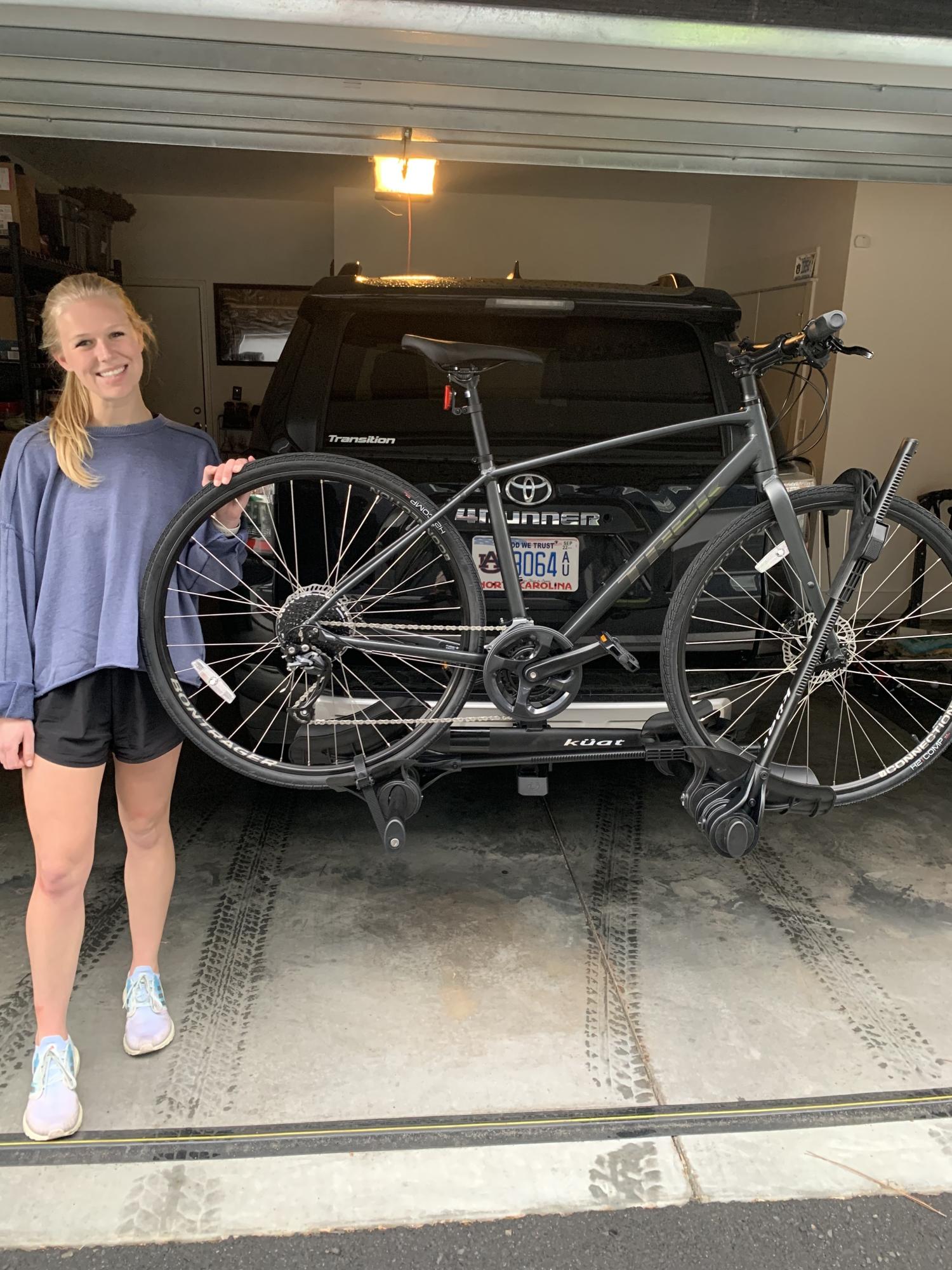 2022 Trek FX 2 DISC Silver, gray or bare metal